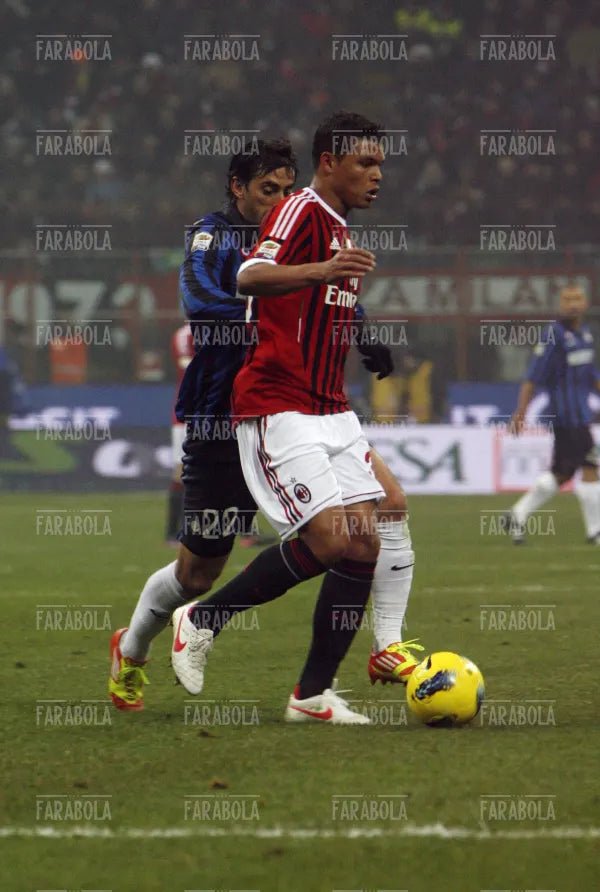 Thiago Silva e Milito, Milan vs Inter, 2012 - Farabola Immagine digitale