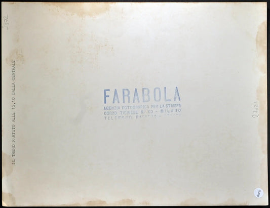 Treno in partenza Stazione Centrale Ft 2450 - Stampa 21x27 cm - Farabola Stampa ai sali d'argento
