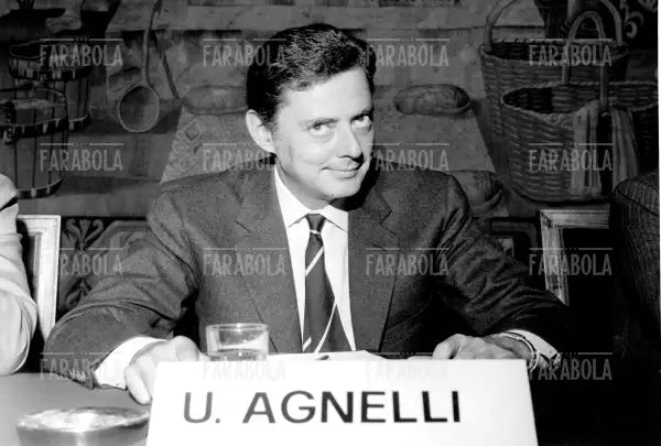 Umberto Agnelli al convegno per l'organizzazione del lavoro, Milano, 1973 - Farabola Immagine digitale