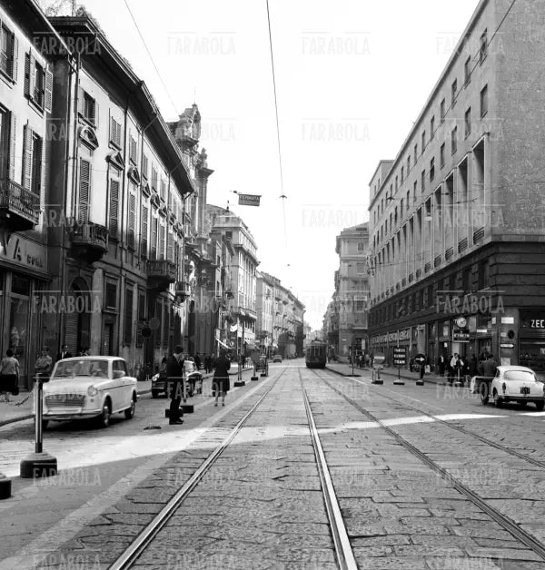 Via Alessandro Manzoni, Milano, 1962 - Farabola Immagine digitale