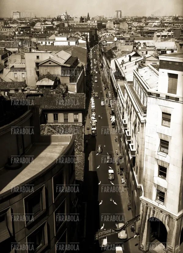Via Montenapoleone, Milano, 1962 - Farabola Immagine digitale