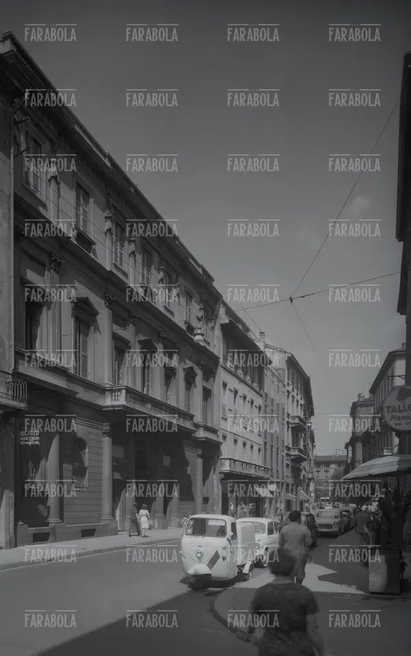 Via Montenapoleone, Milano, 1962 - Farabola Immagine digitale