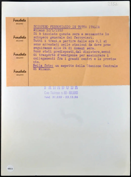 Ferrovieri in Stazione Centrale 1953 Ft 2329 - Stampa 24x18 cm - Farabola Stampa ai sali d'argento