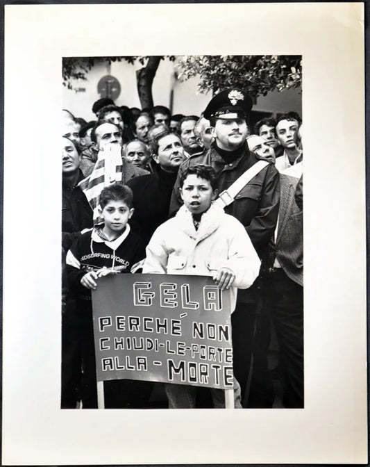 Gela Manifestazione anti-mafia 1990 Ft 2146 - Stampa 24x30 cm - Farabola Stampa ai sali d'argento