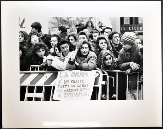 Manifestazione studenti 1991 Ft 35201 - Stampa 24x30 cm - Farabola Stampa ai sali d'argento