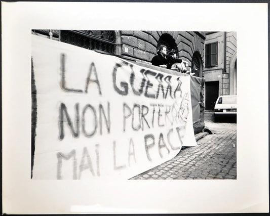 Manifestazione studenti 1991 Ft 35205 - Stampa 24x30 cm - Farabola Stampa ai sali d'argento