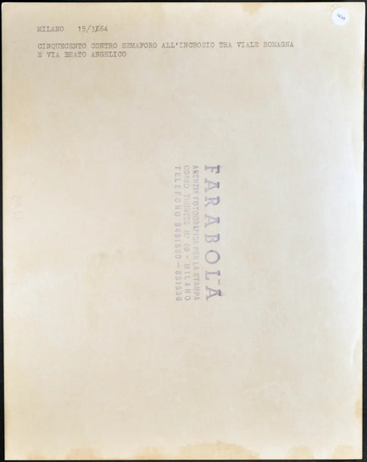 Fiat 500 incidentata Milano 1964 Ft 1936 - Stampa 21x27 cm - Farabola Stampa ai sali d'argento