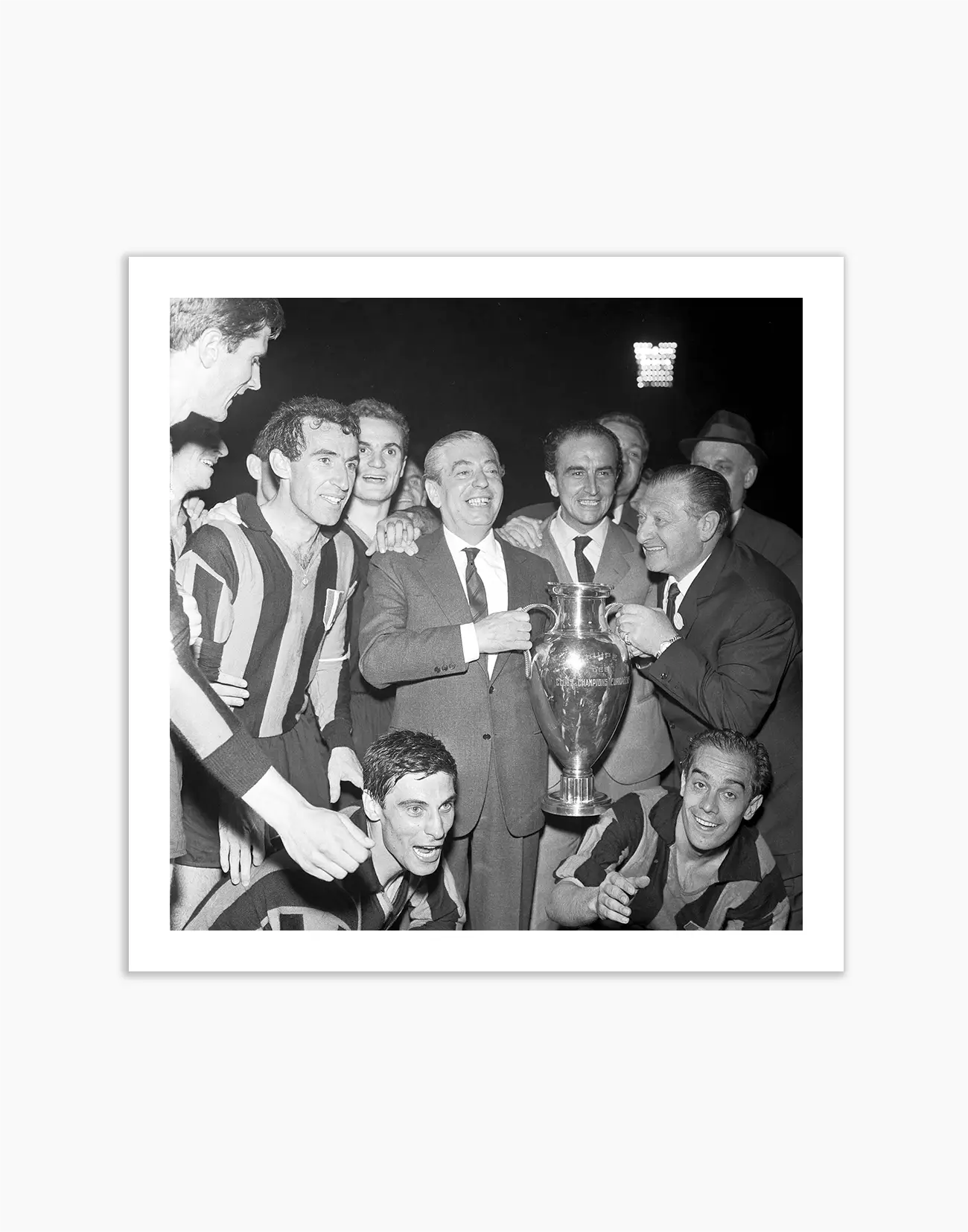 Moratti con la Coppa Campioni, Inter 1964