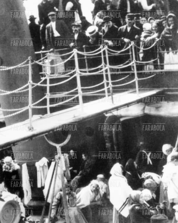 Genova, 1907
Emigrazione italiana 
Nella foto: il ponte di terza classe di un mercantile in viaggio verso l'America
@AF [15300 D.C.]