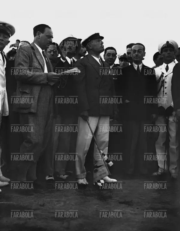 Benito Mussolini dà il via al Giro Aereo d'Italia, Aeroporto del Littorio, Roma, 1931