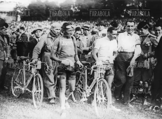 Antonio Pesenti vincitore del Giro d'Italia con Albino Binda, Milano, 1932