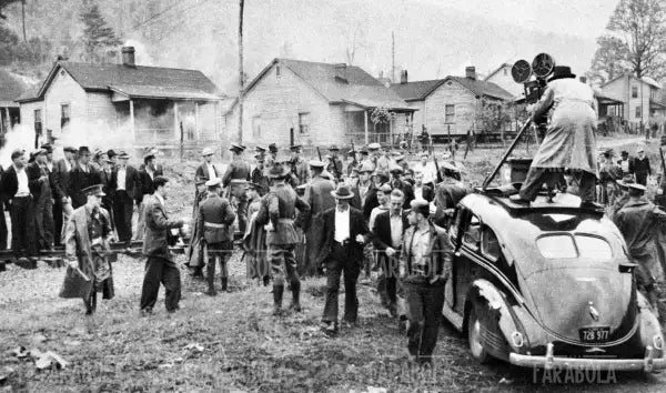 La Guardia Nazionale protegge i minatori crumiri, Kentucky, 1939