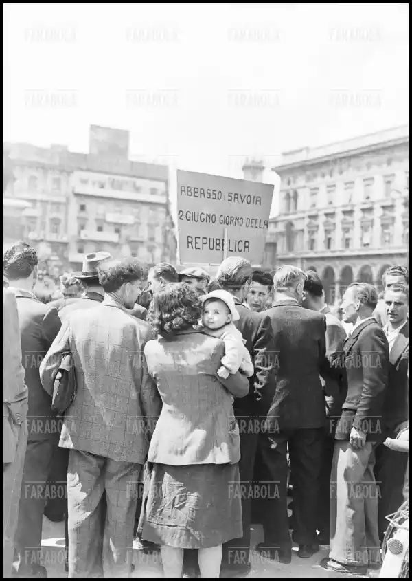 Manifestazione antimonarchica, Milano, 1946