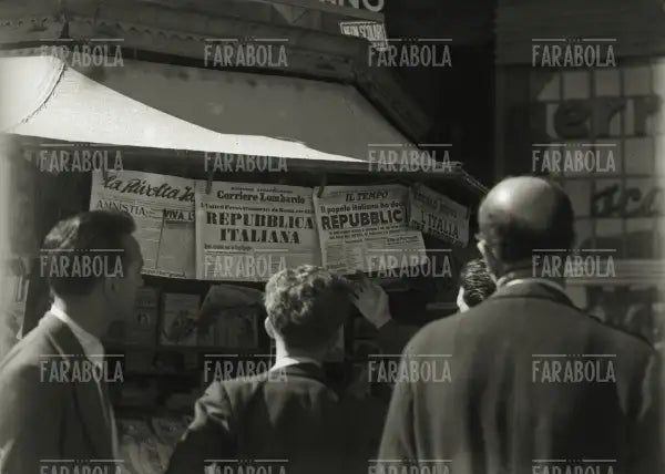 Edizioni straordinarie dei quotidiani per il referendum Istituzionale, Milano, 1946