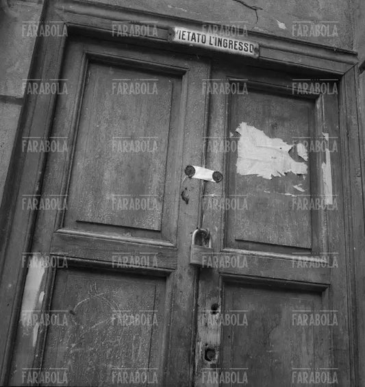 La porta dell'appartamento del Delitto di Via San Gregorio, Milano, 1946