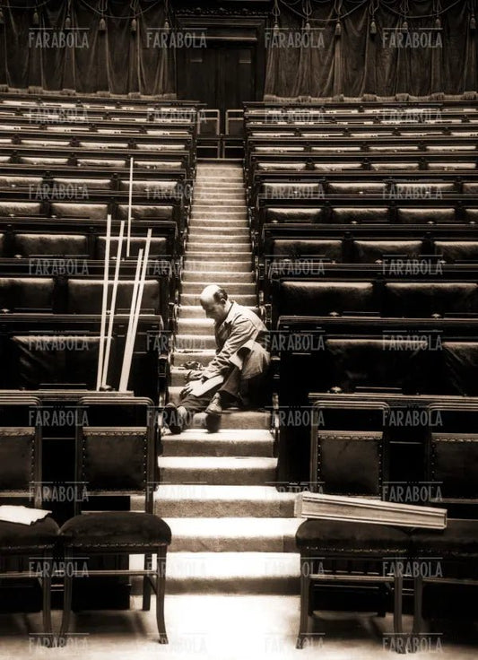 Preparativi a Montecitorio per la riunione del primo Parlamento, Roma, 1948