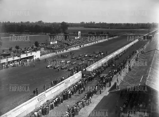 Vetture schierate prima della partenza, Gran Premio di Monza di Formula 2, 1949