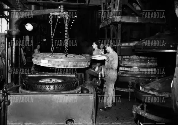 Stabilimento Pirelli, Milano, 1949