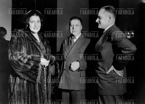 Eugenio Montale, Alberto Moravia e la signora Brusadelli, Associazione Amici della Francia, 1950