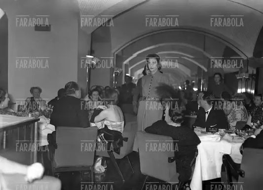 Sfilata della Rinascente, Albergo Duomo, Milano, 1950