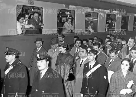 Maria Callas alla stazione Termini, Roma, anni 50