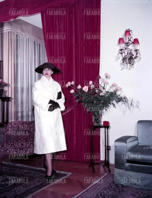 Maria Callas nella sua casa di via Buonarroti, Milano, anni 50