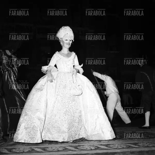 Lilian Nivi al Bal Oriental a Palazzo Labia, Venezia, 1951