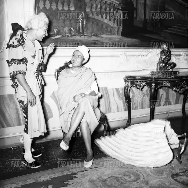 Jean Robié e Andrè Delfo al Bal Oriental a Palazzo Labia, Venezia, 1951