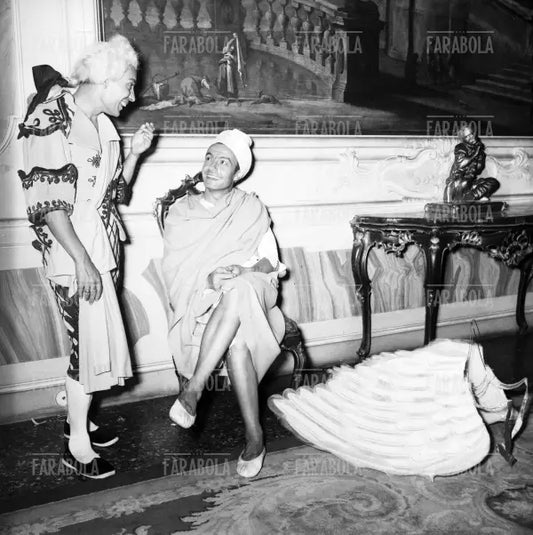 Jean Robié e Andrè Delfo al Bal Oriental a Palazzo Labia, Venezia, 1951
