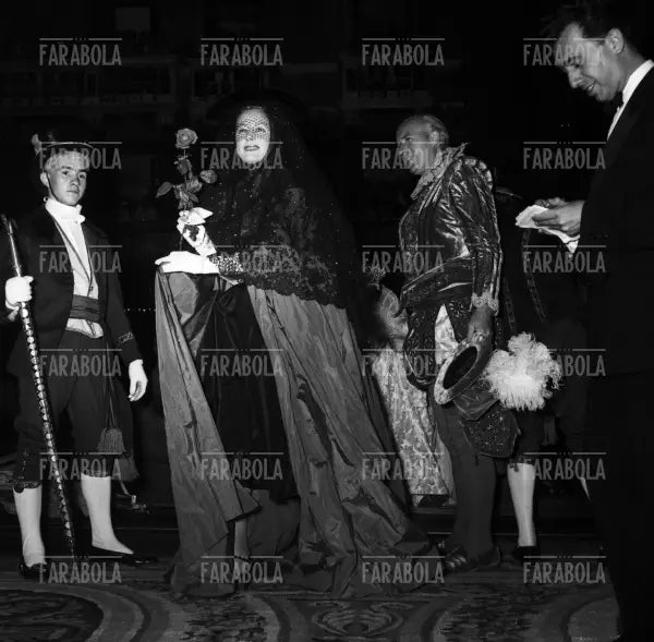 Irene Dunne al Bal Oriental a Palazzo Labia, Venezia, 1951
