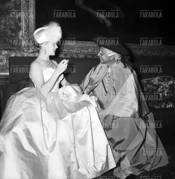 Olga Linn e Don Carlos de Beistegui al Bal Oriental a Palazzo Labia, Venezia, 1951