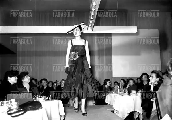 Sfilata di primavera della Rinascente, Milano, 1952