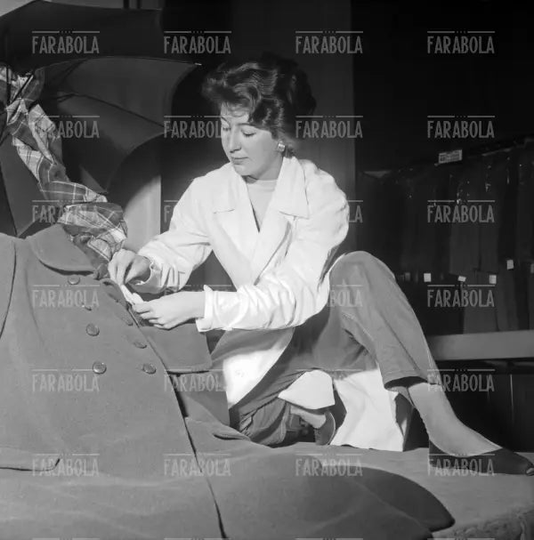 Vetrinista della Rinascente, Milano, 1953