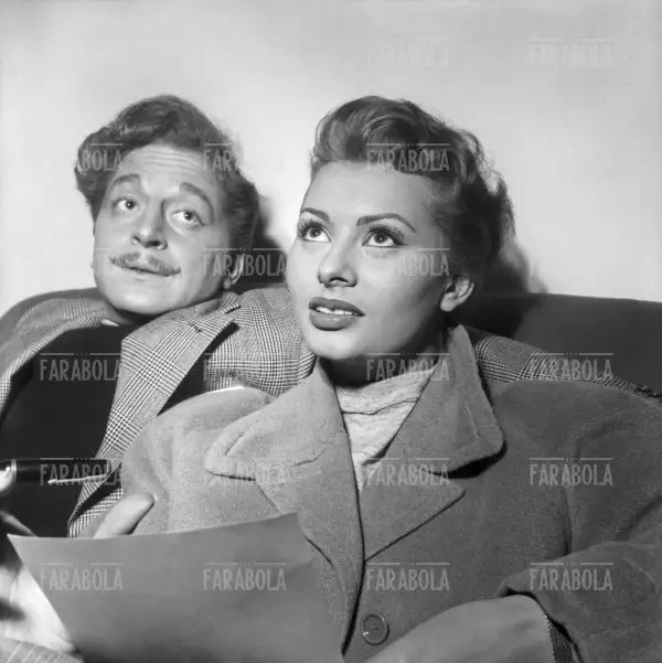 Sophia Loren e Carlo Croccolo, Elezione di Miss Stadio, Roma, 1954