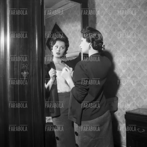 Sophia Loren sul set, Film L'oro di Napoli, Napoli, 1954