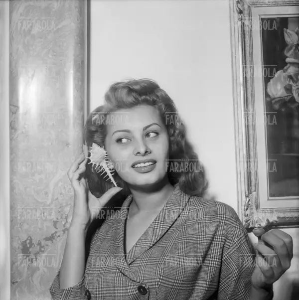 Sophia Loren a casa, Roma, 1954