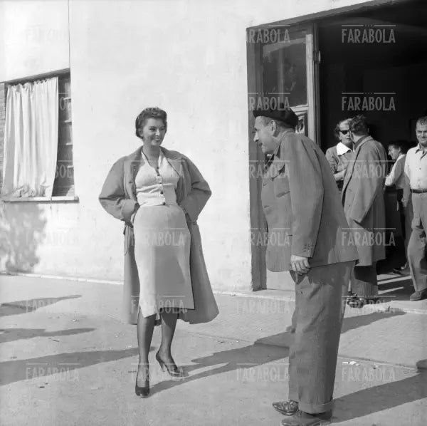 Sophia Loren e Mario Soldati sul set, Film La donna del fiume, Roma, 1954