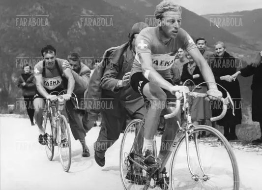 Schellenberg e Mieli spinti in salita, Giro d'Italia, 1955