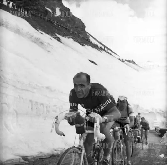 Fiorenzo Magni nella neve, Giro d'Italia, 1956