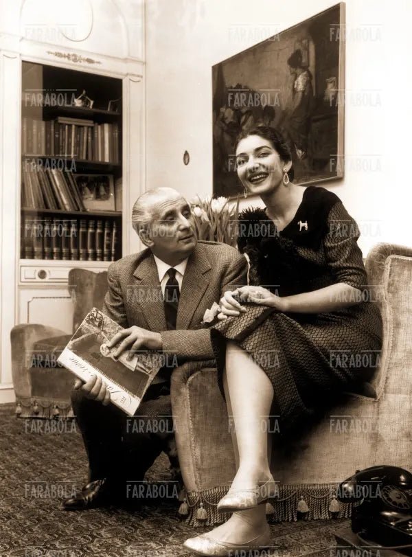Maria Callas e il marito Giovanni Battista Meneghini a casa, Milano, 1956