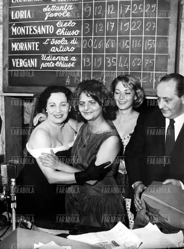 Maria Bellonci ed Elsa Morante, premio Strega, 1957