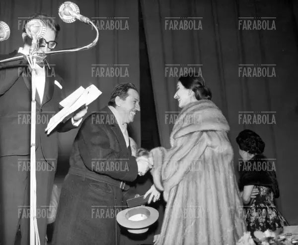 Maria Callas e Gorni Kramer, Gran Galà della Canzone al Palazzo dello Sport, Milano, 1957