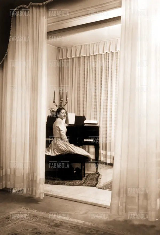 Maria Callas a casa, Milano, 1957