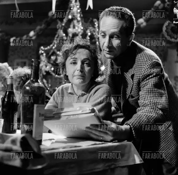 Edith Piaf e Marcel Blistène sul set, Film Les amants de demain, Parigi, 1957