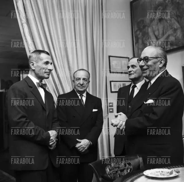 Marino Moretti, Aldo Palazzeschi, Arnoldo Mondadori e Dino Buzzati, Casa Editrice Mondadori, Milano, 1958