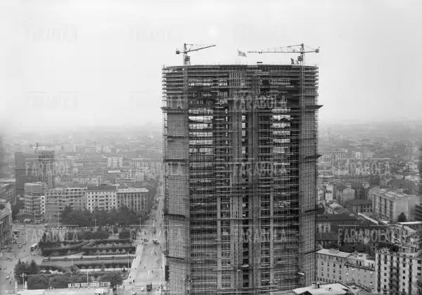 Grattacielo Pirelli in costruzione, 1958