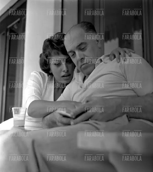 Sophia Loren e il marito Carlo Ponti in vacanza, Saint-Tropez, 1958