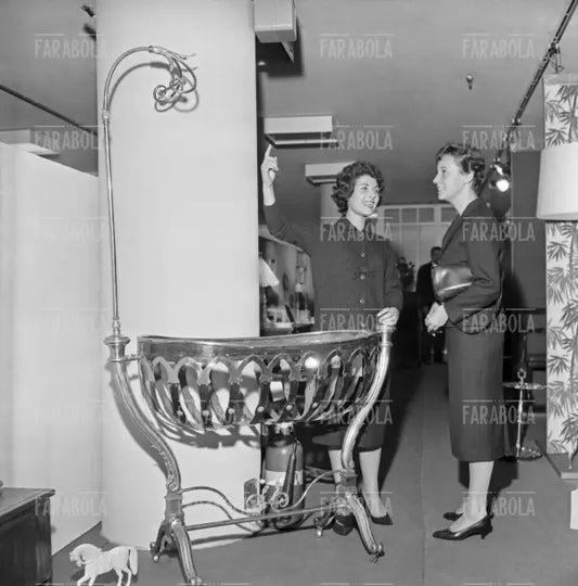 Mostra di antiquariato alla Rinascente, Milano, 1958