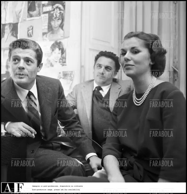 Marcello Mastroianni, Federico Fellini e Madeleine Fischer, Roma, 1958