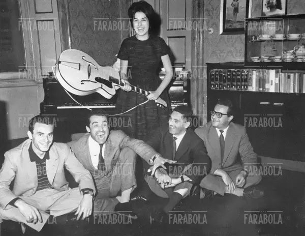 Mina con il suo primo complesso, The Happy Boys, 1958